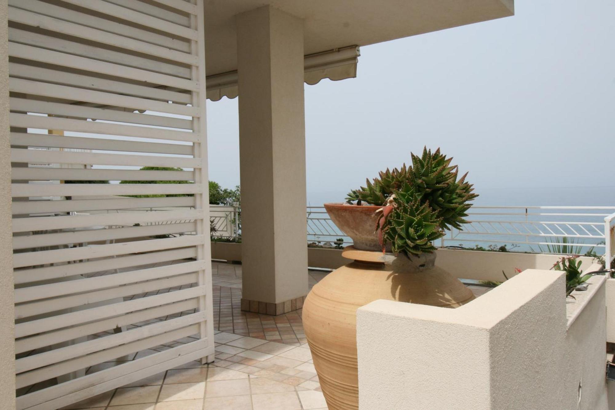 Villa Laura - Sul Mare ピッツォ エクステリア 写真