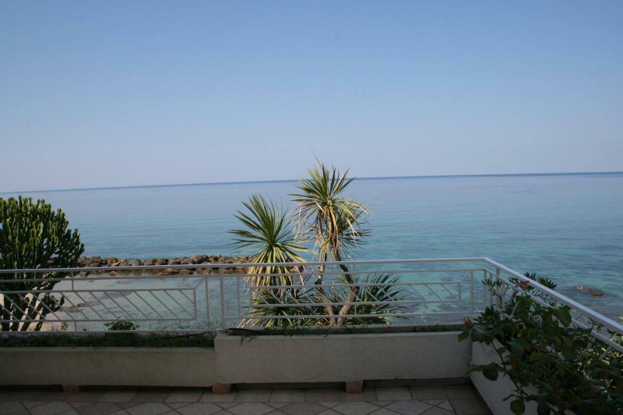 Villa Laura - Sul Mare ピッツォ エクステリア 写真