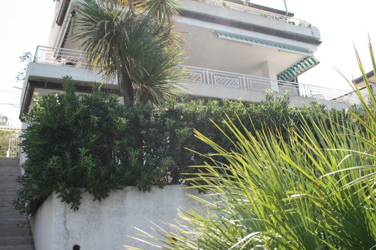 Villa Laura - Sul Mare ピッツォ エクステリア 写真