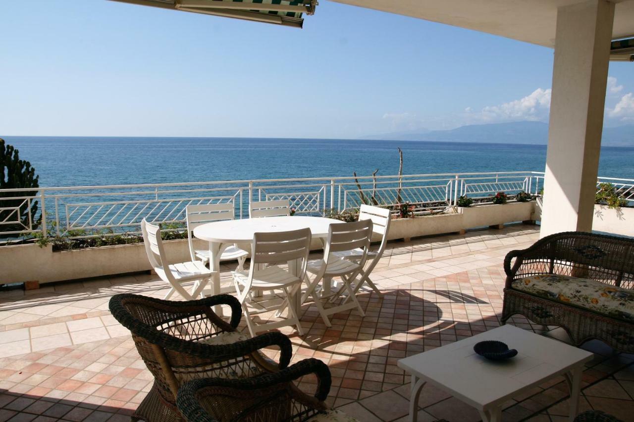 Villa Laura - Sul Mare ピッツォ エクステリア 写真